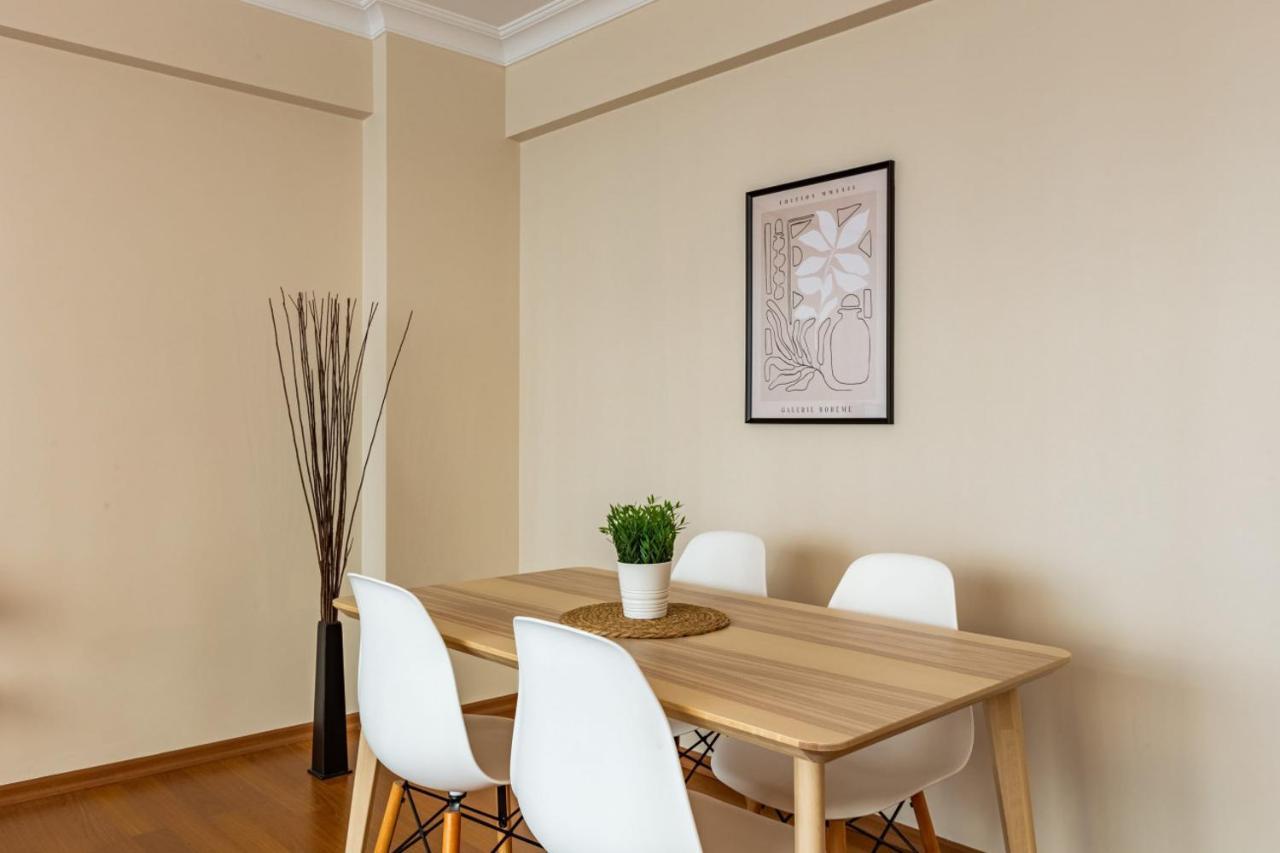 Colorful Apartment Near Popular Attractions In Sisli อิสตันบูล ภายนอก รูปภาพ