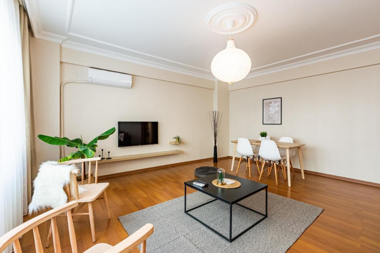 Colorful Apartment Near Popular Attractions In Sisli อิสตันบูล ภายนอก รูปภาพ